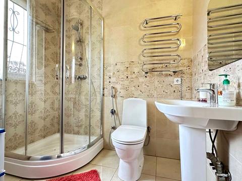 дом по адресу Лугова