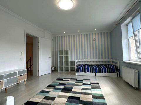 дом по адресу Лугова