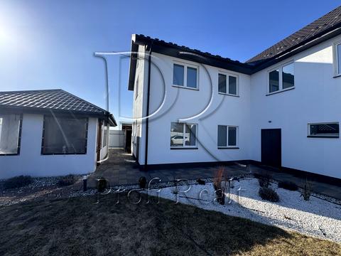 дом по адресу Зимня вулиця