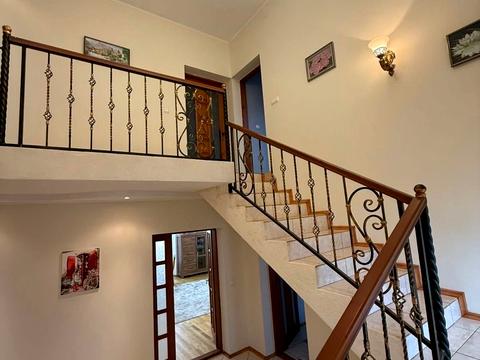 будинок за адресою Відродження