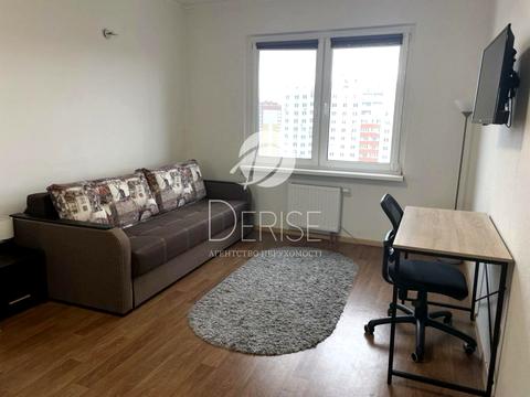 квартира за адресою Софії Русової вул., 7-Г