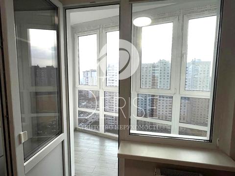 квартира за адресою Софії Русової вул., 7-Г