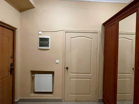 комерційна за адресою Героїв УПА вул., 12