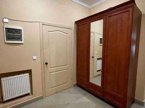 комерційна за адресою Героїв УПА вул., 12