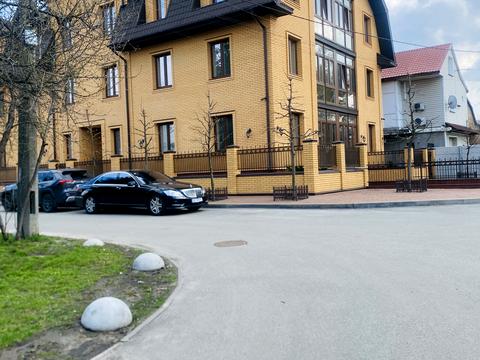 комерційна за адресою Провулок Всеволода Петріва, 6