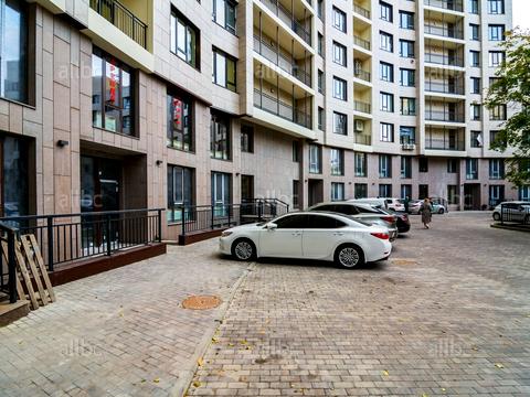 паркомісце за адресою Василя Тютюнника вул. (Анрі Барбюса), 28-А
