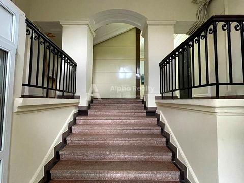 квартира по адресу Круглоуниверситетская ул., 13