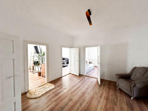 будинок за адресою Молодіжна