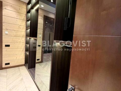 будинок за адресою Жовтнева вул.