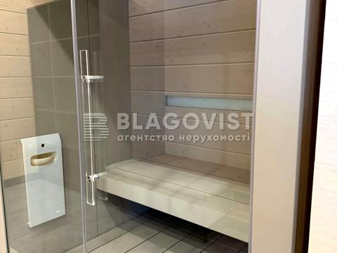 будинок за адресою Жовтнева вул.