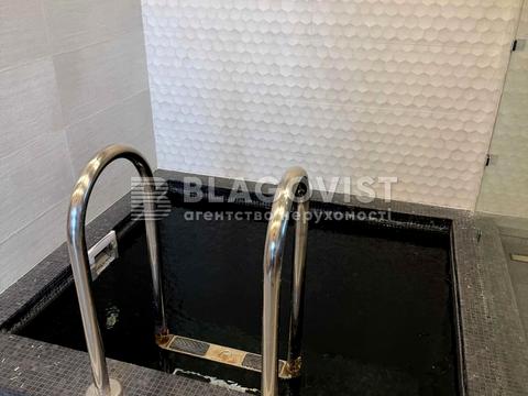 будинок за адресою Жовтнева вул.