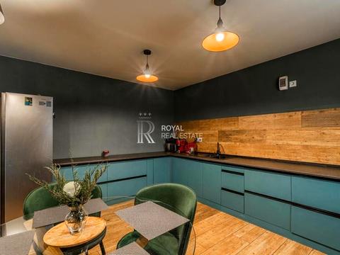 будинок за адресою Жовтнева