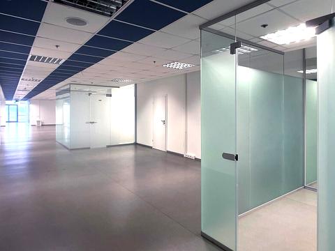 комерційна за адресою Столичне шосе, 103