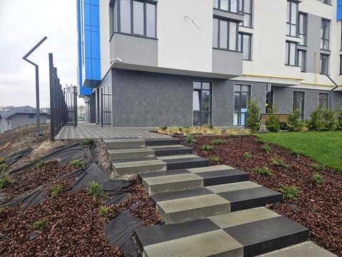 комерційна за адресою Бігова вул., 17