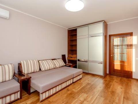 квартира за адресою Воскресенська вул., 14-Д