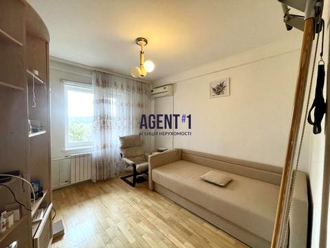 квартира за адресою Миколи Ушакова вул., 8