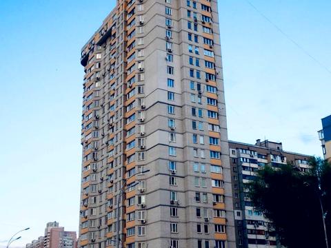 коммерческая по адресу Здолбуновская ул., 9-Б