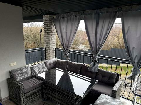 будинок за адресою Дачна