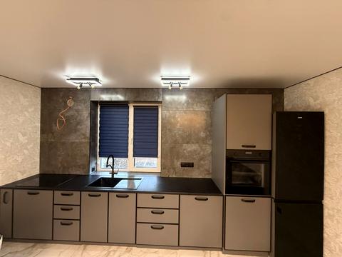 будинок за адресою Дачна