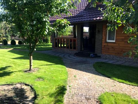 будинок за адресою молодіжна