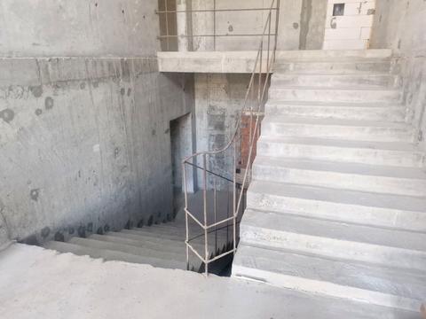 комерційна за адресою Івана Франка пров., 40 к1