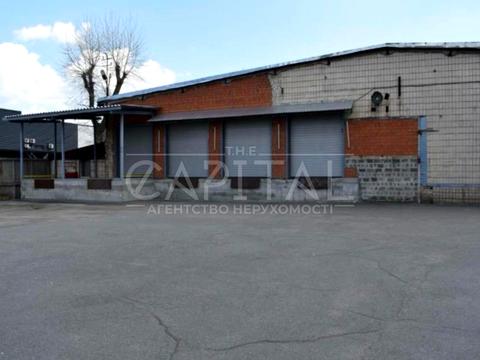 комерційна за адресою Новопирогівська вул., 1