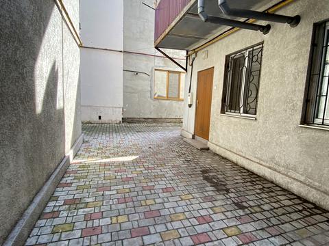 1862461650600269