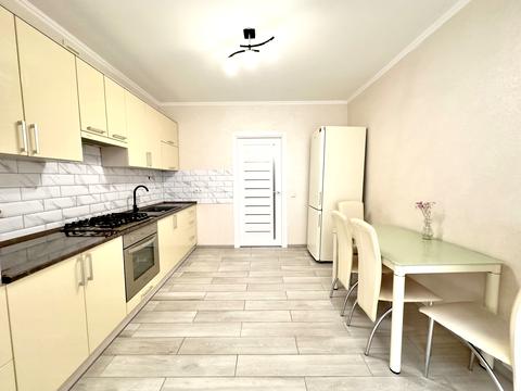 квартира за адресою Володимира Івасюка вул., 86