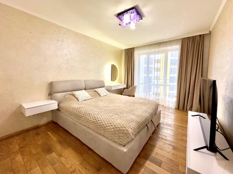 квартира за адресою Володимира Івасюка вул., 86