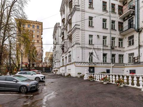 комерційна за адресою Лютеранська вул., 7/10