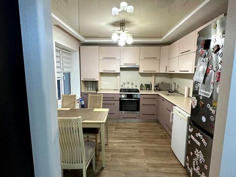 квартира за адресою Дніпро, Менахем-Мендл Шнеєрсона вул. (Мініна), 11