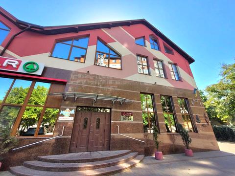 комерційна за адресою Богдана Хмельницького вул., 78