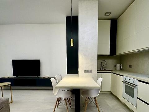 квартира за адресою Джона Маккейна вул. (Івана Кудрі), 1