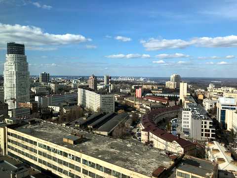 комерційна за адресою Київ, Князів Острозьких вул. (Московська), 32/2