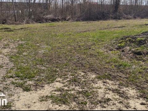 участок по адресу Незалежності, 2