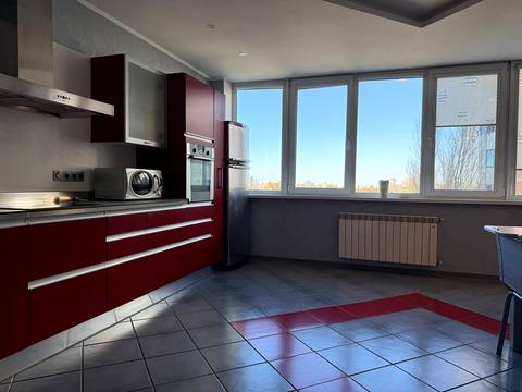 квартира за адресою Миколи Амосова вул., 4