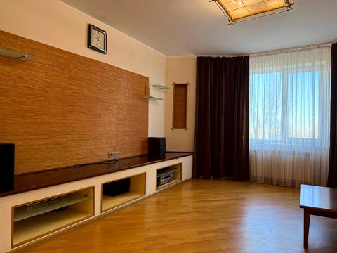 квартира за адресою Миколи Амосова вул., 4