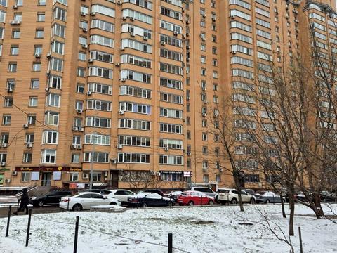 квартира за адресою Срібнокільська вул., 24