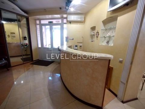 коммерческая по адресу Владимира Ивасюка просп. (Героїв Сталінграду), 10а