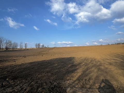 участок по адресу 