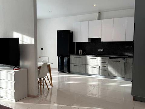 квартира за адресою Лауреатська вул., 86