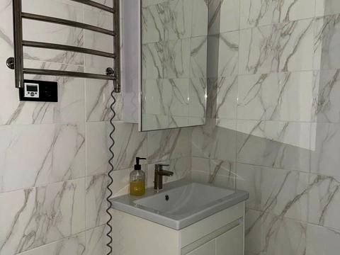 квартира за адресою Лауреатська вул., 86