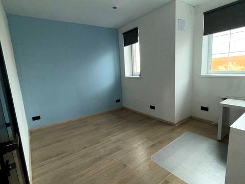 квартира за адресою Лауреатська вул., 86