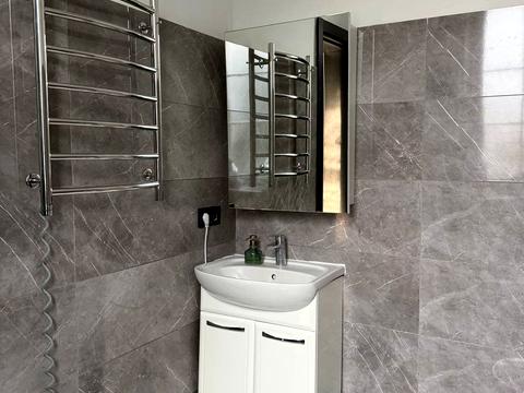 квартира за адресою Лауреатська вул., 86