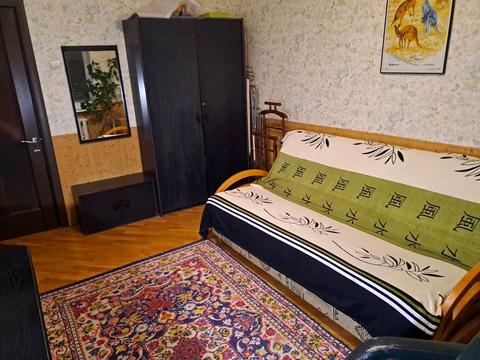 комната по адресу Академика Ефремова ул. (Командарма Уборевича), 19-А