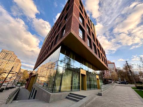 коммерческая по адресу Исполкомовская ул., 15-А