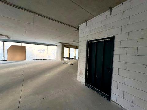 комерційна за адресою Виконкомівська вул., 15-А