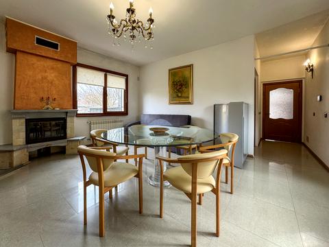 квартира по адресу Ярослава Мудрого ул. (Моріса Тореза), 152