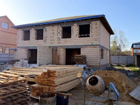 будинок за адресою Левка Ревуцького вул., 1