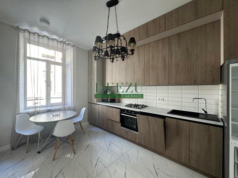 квартира за адресою Хрещатик вул. (Kreschatic), 15